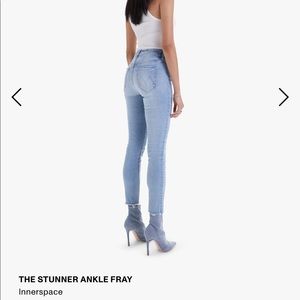 Mother Denim high rise the stunner ankle fray jeans size 26 NWT!!